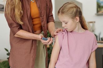 A 2-Hour Epinephrine Watch Is Safe in Kids with Anaphylaxis