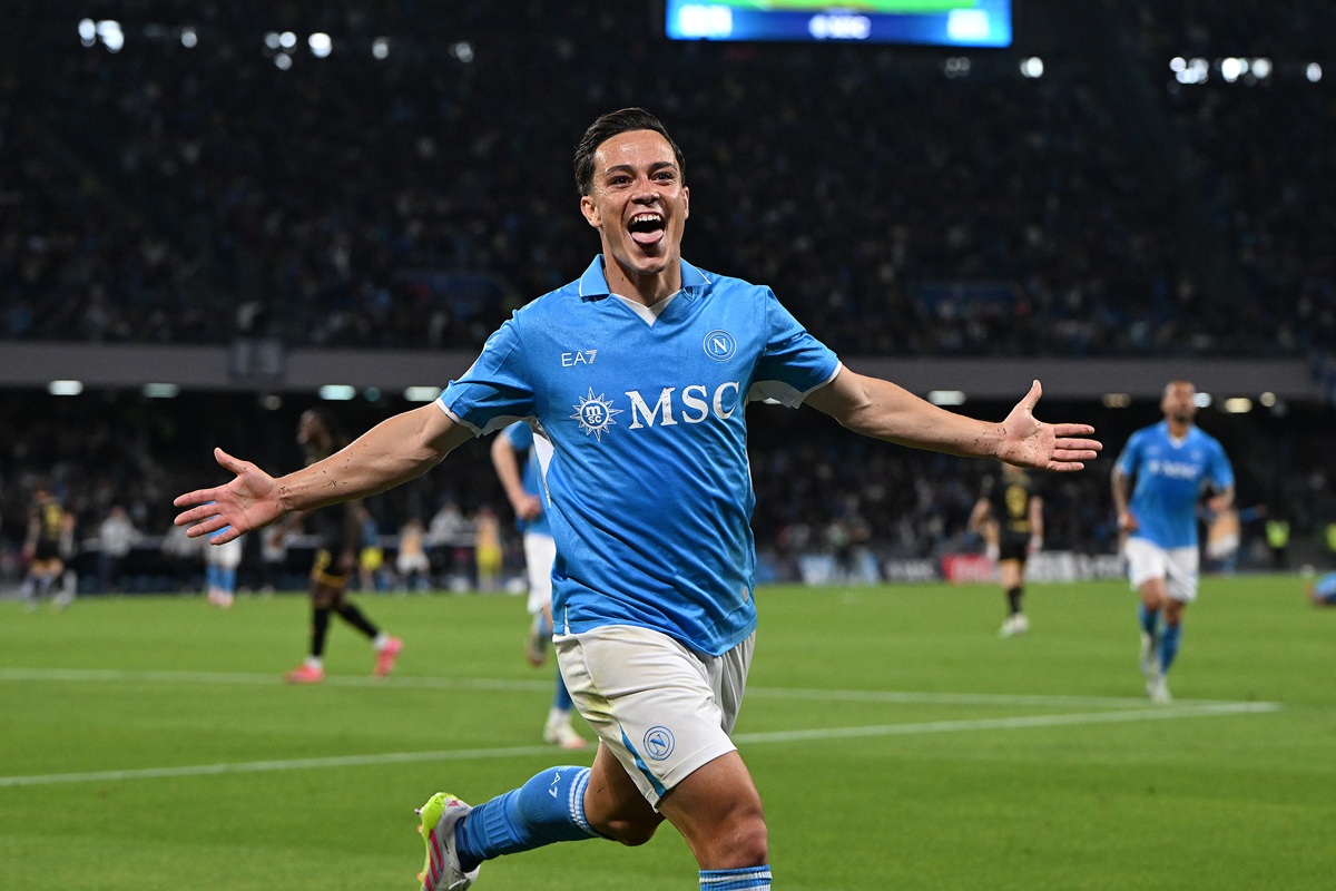 Napoli opens door for Juventus target to leave but he is wanted in Spain