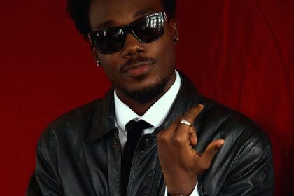 Trustn God Lyrics by Camidoh