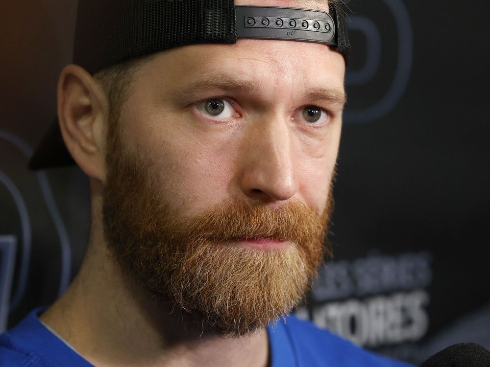 Wait continues for Ottawa Senators and Claude Giroux to get a deal in place