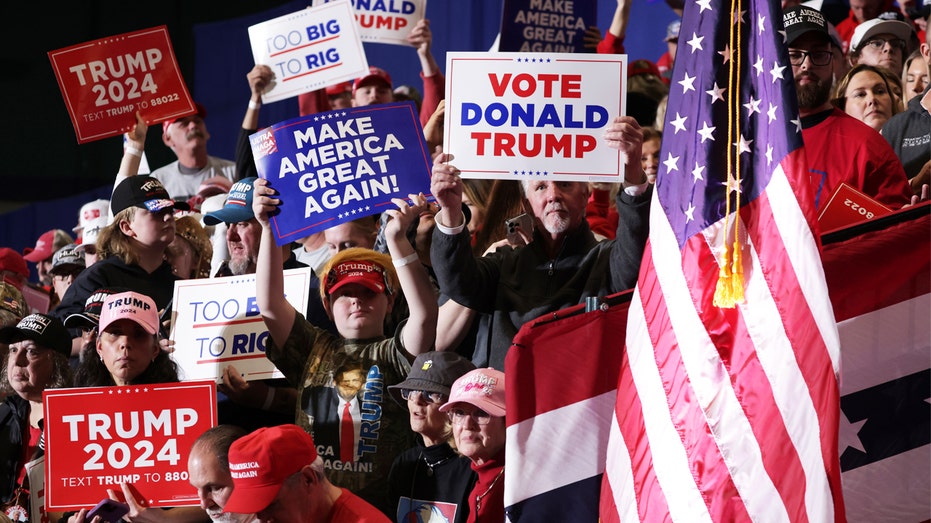 Washington Post’s effort to court conservatives could drive away its liberal readers, ex-fact checker warns