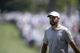 ‘Family Emergency’ Forces Caddie Change for Scottie Scheffler at St. Jude Championship Final Round – Report