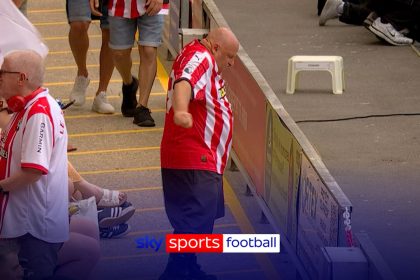 ‘He’s raring to go!’ | Southampton fan shows off his moves ahead of Wrexham clash!