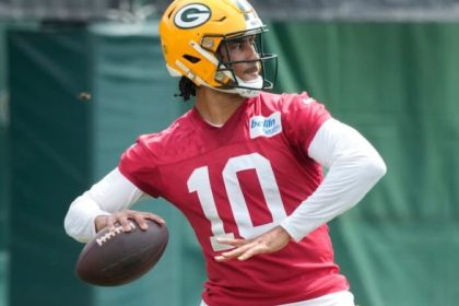 Packers’ Jordan Love had a small procedure on his thumb ahead of 2025