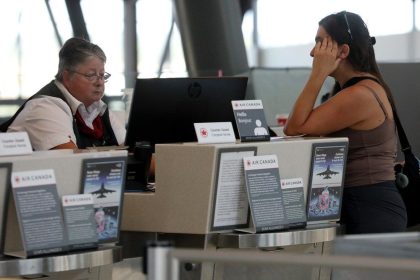 Travel chaos starts for passengers impacted by Air Canada labour dispute