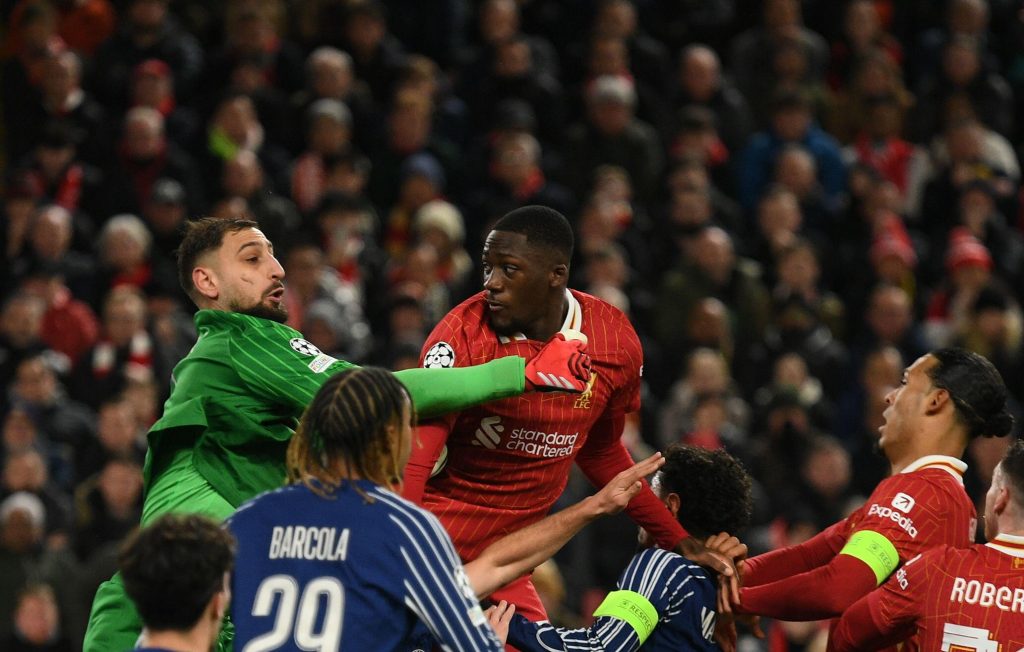 Chelsea plot shock move for Liverpool defender
