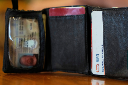 Mechanic finds Ford assembly worker’s lost wallet in vehicle hood from 11 years ago
