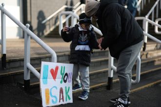 The stark differences between the Alexander Isak and Yoane Wissa situations