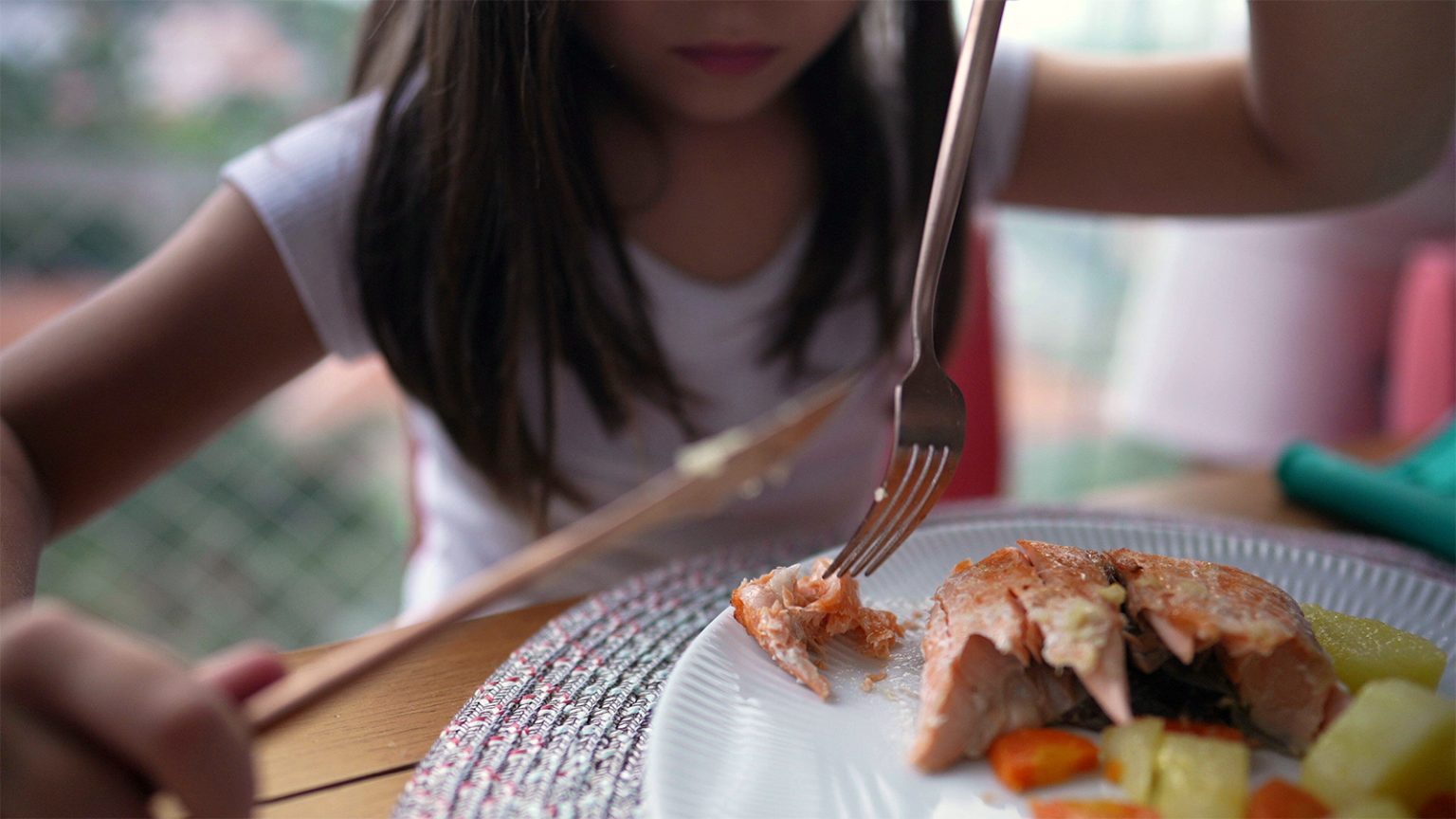 Higher Omega-3 Intake Linked to Lower Myopia Risk in Kids