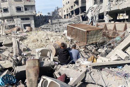 Why a Texas Doctor Keeps Returning to Gaza