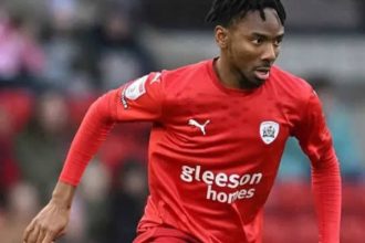 Barnsley coach clears the air on Kelechi Nwakali situation