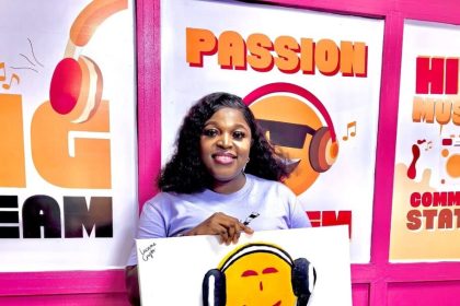 LaCreme Crafts honours KONGA103.7FM with Special Resin Art for supporting SMEs