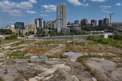 Mayor willing to work with province as Ottawa misses target for housing funds