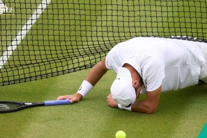 “Leave it for the kids”: Fans react as adult snatches cap from young tennis fan