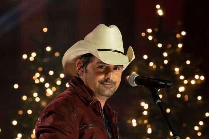 Brad Paisley teams up with Hallmark for new Christmas movie set at very special location