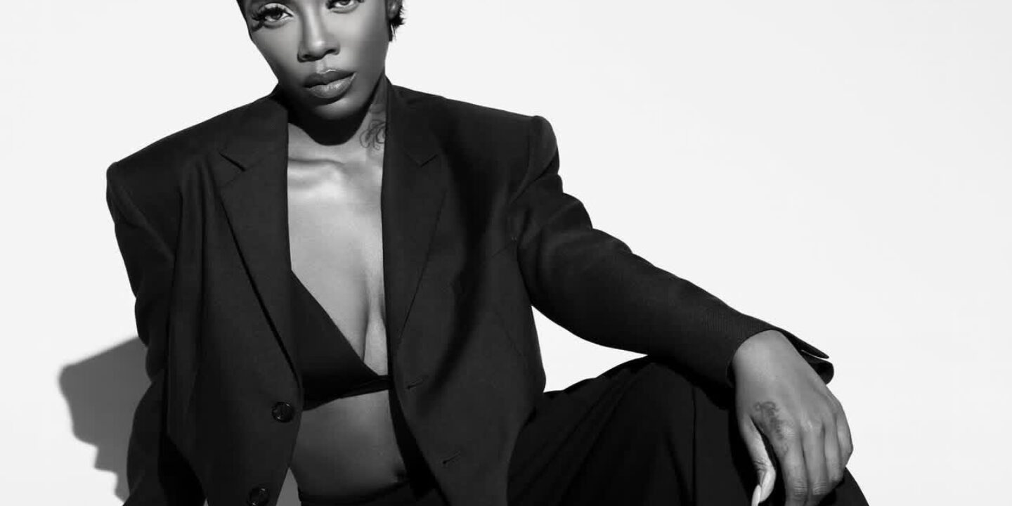 Holding It Down Lyrics by Tiwa Savage