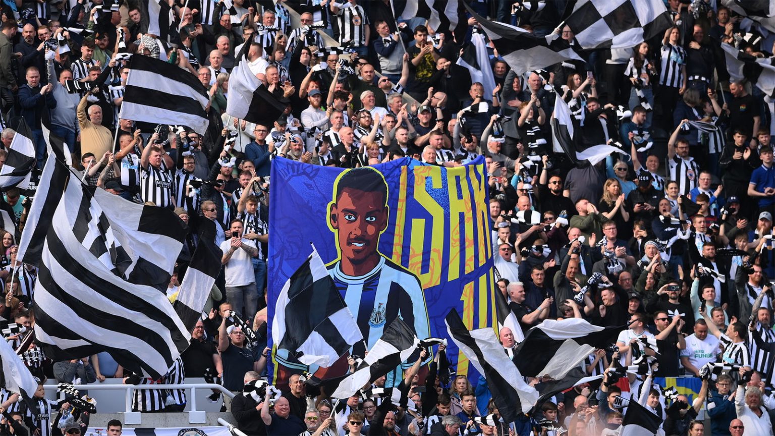 Football agent unpicks Alexander Isak situation – Intriguing insight
