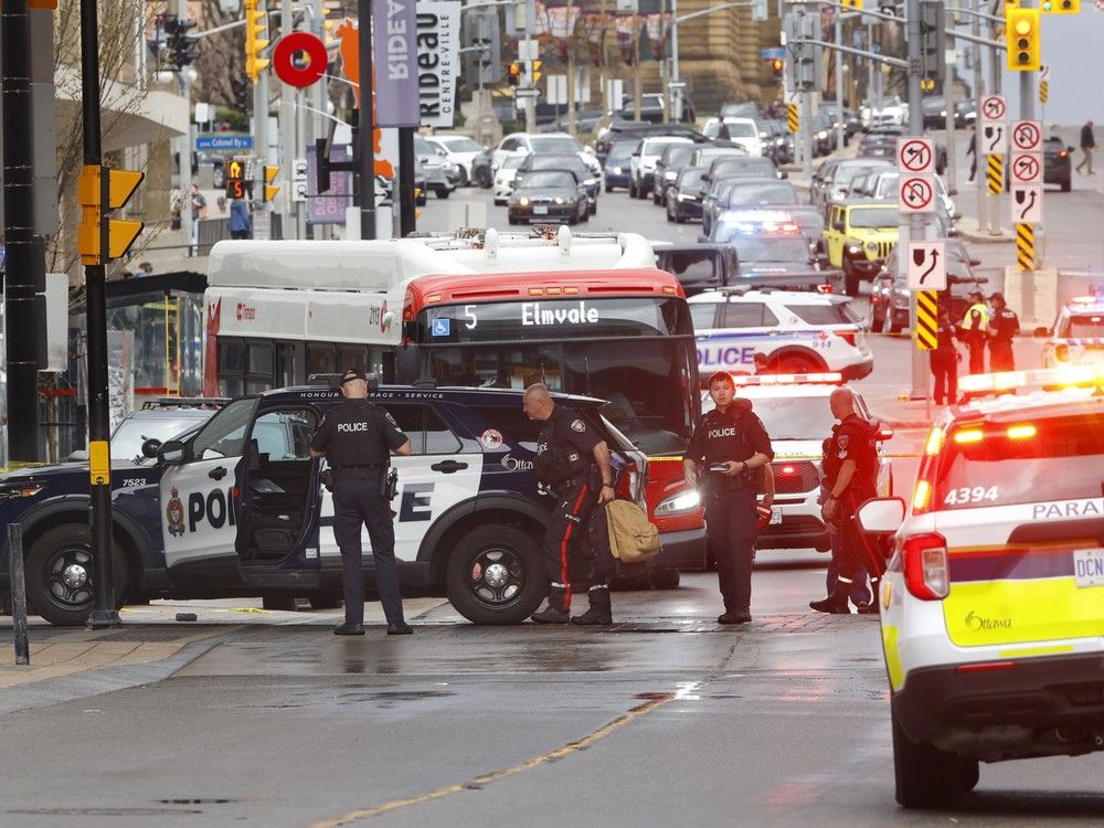 SIU clears Ottawa police officers involved in April shooting