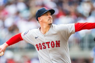 Source: Phillies add ex-Red Sox pitcher Buehler