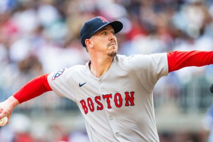 Source: Phillies add ex-Red Sox pitcher Buehler