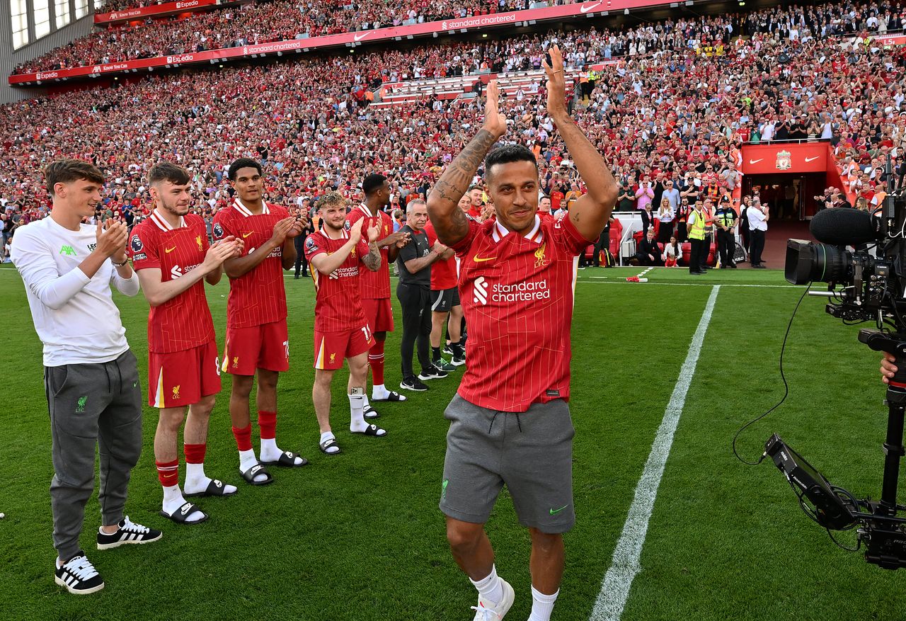 Ex-Liverpool man returns to former club in new backroom staff role: report