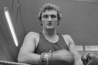 Joe Bugner, heavyweight boxer who went the distance with Muhammad Ali twice, dead at 75