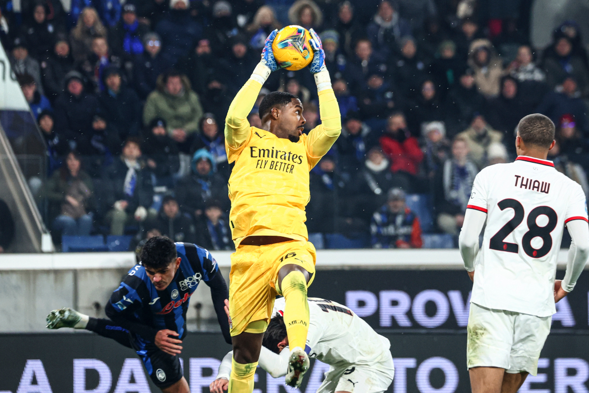 Maignan will be targeted by Chelsea again, as AC Milan new deal talks break down