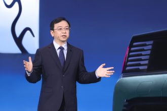 BYD’s president Wang Chuanfu visits Xiaomi EV factory