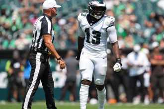 Eagles-Cowboys inactives: Azeez Ojulari and Ty Robinson among healthy scratches