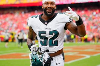 Eagles-Chiefs snap counts: Za’Darius Smith looks good in debut