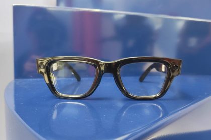 Meta’s Ray-Ban Smart Glasses Now Have a Screen and a Magic Wristband