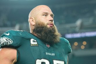 Lane Johnson injury: Eagles right tackle has neck stinger