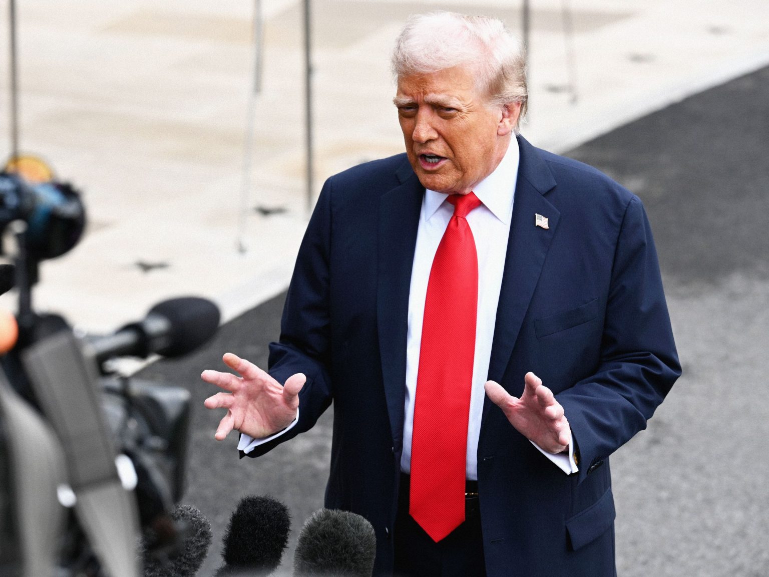 Trump Executive Order Will Hand TikTok Over to US Investors