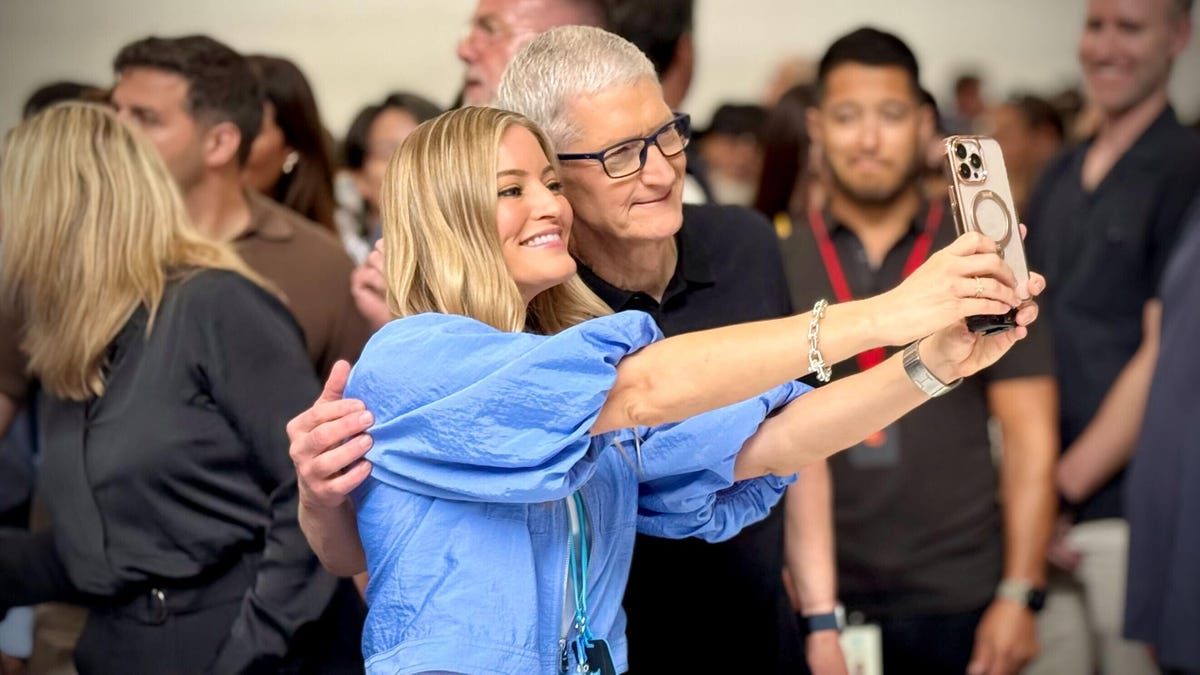 Apple’s iPhone 17 will forever change how we take selfies