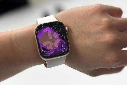 The Apple Watch Series 11 gets its first discount