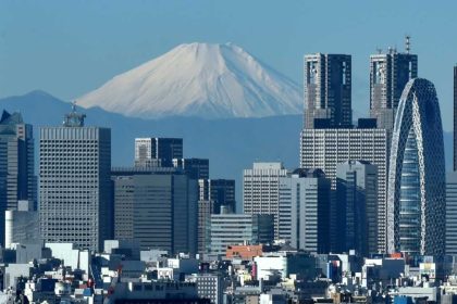 Tech fans Tokyo rally on broadly positive day for Asian markets