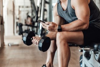 3 Beginner Arm Training Mistakes to Avoid in Your Workouts