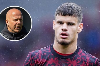 Liverpool signing ‘offers nothing’ and ‘needs to be dropped’