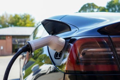 EV market faces uncharted territory as federal tax credit ends