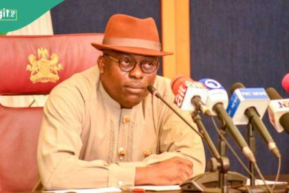 Breaking: Tears in Rivers as secretariat complex com complex catches fire
