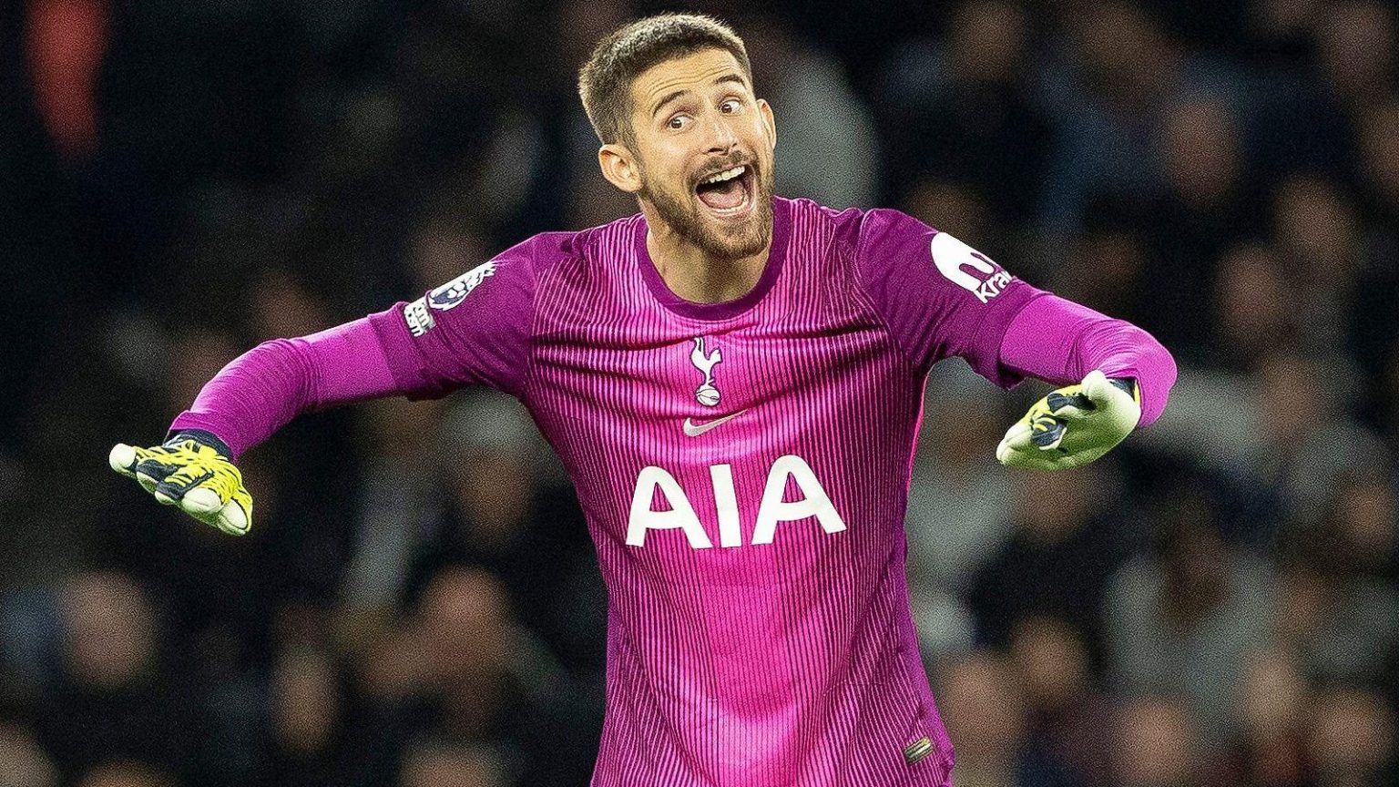 Guglielmo Vicario should be dropped by Spurs boss Frank after Leeds mistake