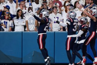 Bills’ record streak comes to an end in stunning ‘Sunday Night Football’ loss to Patriots