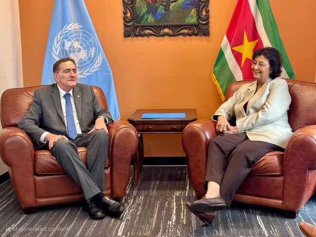 PAHO Director meets Suriname’s first female President to discuss priority health issues