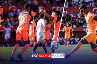 Marcus Rashford scores first LALIGA goal with superb volley at Sevilla