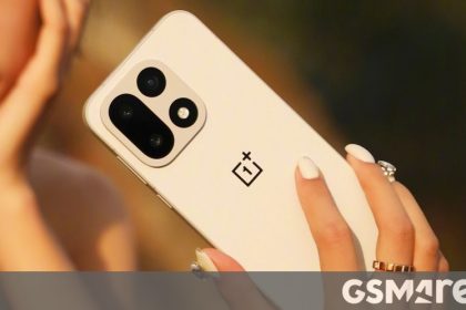 OnePlus 15 specs and product photos leak ahead of launch