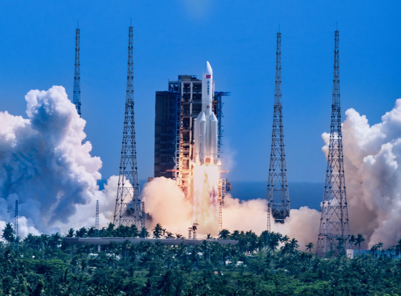Taking These 50 Objects Out of Orbit Would Cut Danger From Space Junk in Half