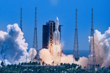 Taking These 50 Objects Out of Orbit Would Cut Danger From Space Junk in Half