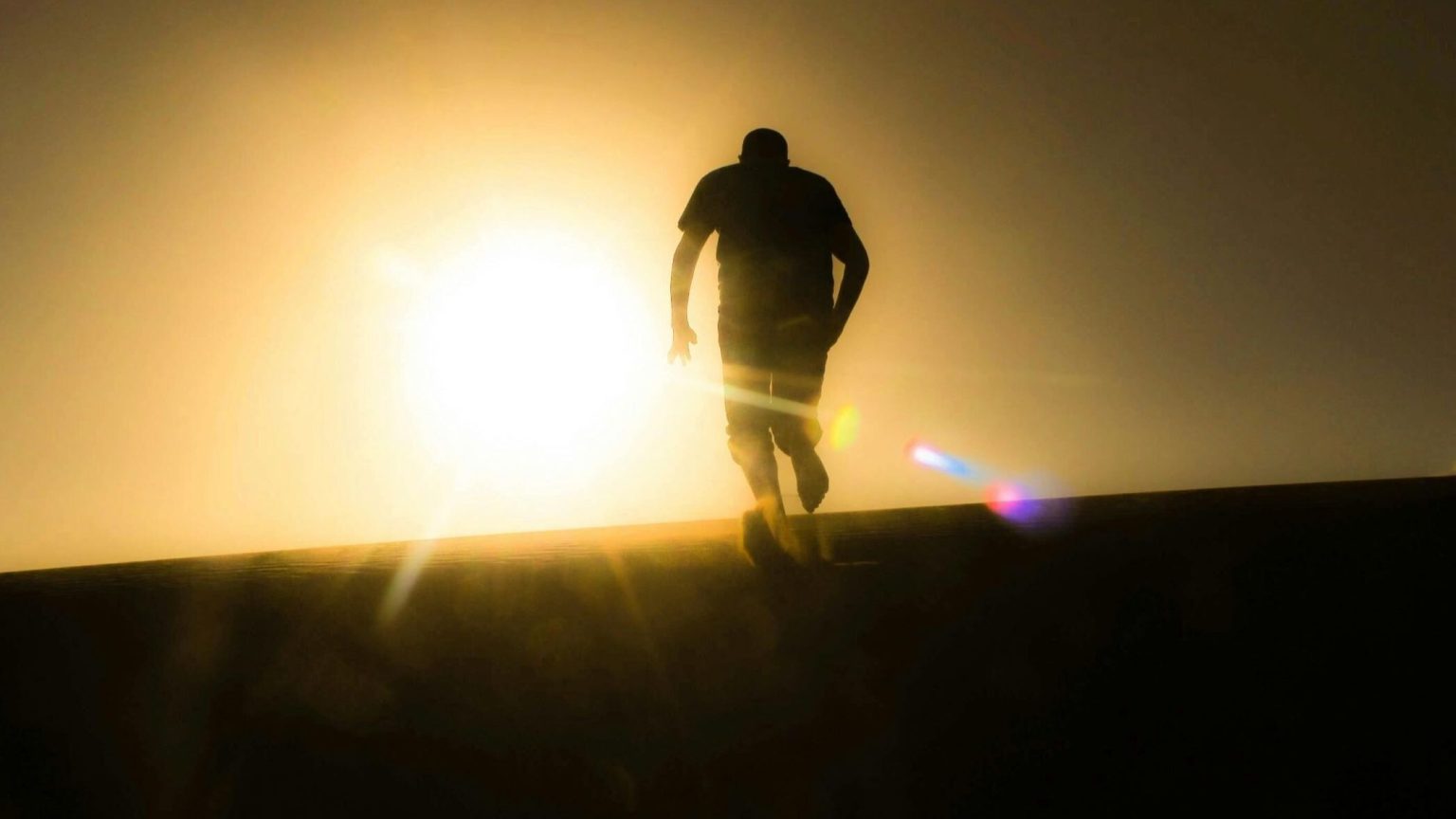 8 Motivational Quotes to Start Your Day Right