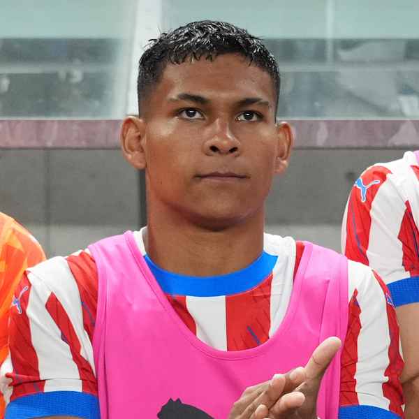 Leon makes senior Paraguay debut