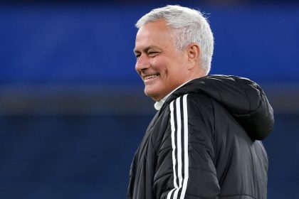 Exentrenador de la Premier League revela un consejo clave de José Mourinho, tras encontrar su trabajo amenazado